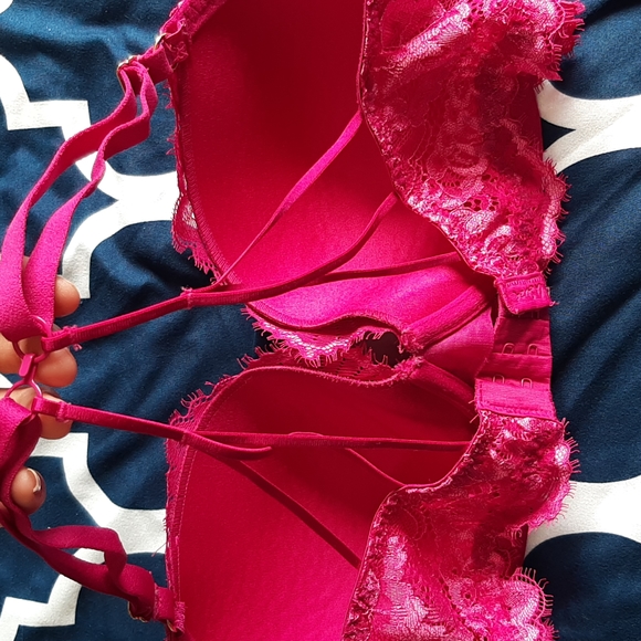 32DDD hot pink bra - Picture 3 of 5